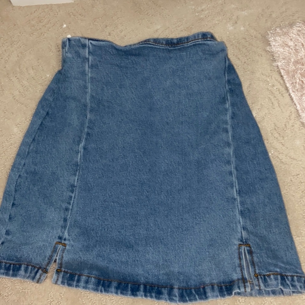 Tilly’s Jean skirt size xxs pick up from house in Phoenix Az